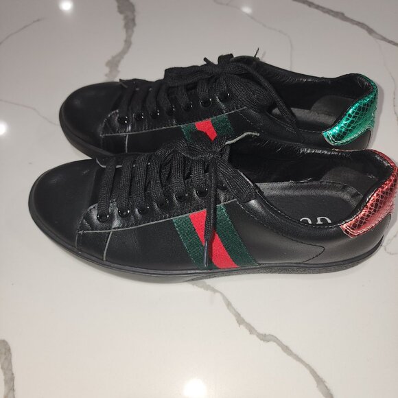 Authentic Brand New Men\'s Gucci Ace Sneakers - 41 Size
